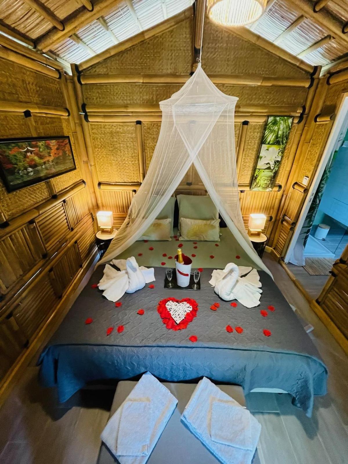 Suite Bambou Bien-Etre A Bali - Le Soleil Des Cevennes Saint-Jean-du-Gard Esterno foto